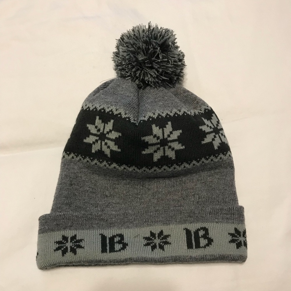 Like New! Pom Ski Beanie